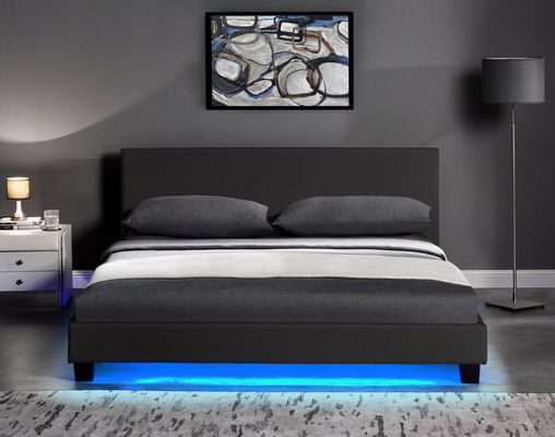 LEDのベッド フレームが付いている現代PUの革装飾されたベッド フレームの合板